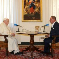 El Papa critica "la política irresponsable de intervenir e imponer la democracia" en Afganistán