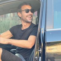 Papá todoterreno: Pedro Alfonso y una ingeniosa forma de entretener a Olivia y Baltazar