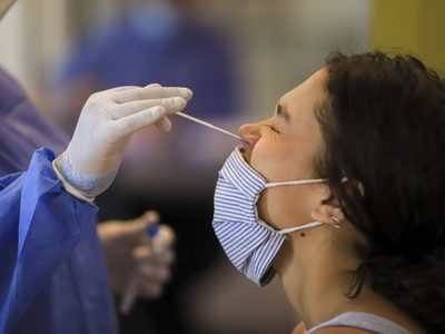 La Argentina superó la barrera de los 98 mil fallecimientos por coronavirus
