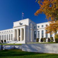 La Fed recorta tasa de interés en 25 puntos básicos ante incertidumbre por el cierre de gobierno