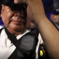 Policías agreden a fotoperiodista que documentaba una ejecución en Acapulco (Video)
