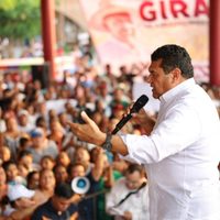 Javier May incorpora a su gabinete a hermano de AMLO