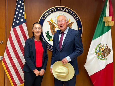 Sheinbaum y Ken Salazar sostienen “productiva reunión”
