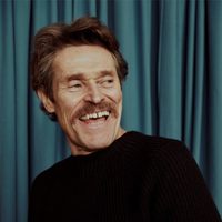 Willem Dafoe protagoniza El callejón de las almas perdidas, la nueva cinta de Guillermo del Toro