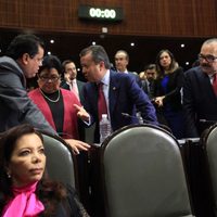 Acuerdan iniciar trabajos en San Lázaro con la actual Mesa Directiva