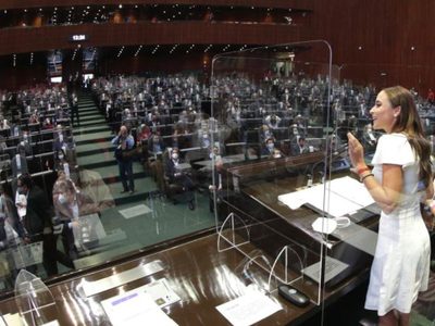 El PRI ofrece 'bandera blanca” a AMLO y le pide que no siga dividiendo a México