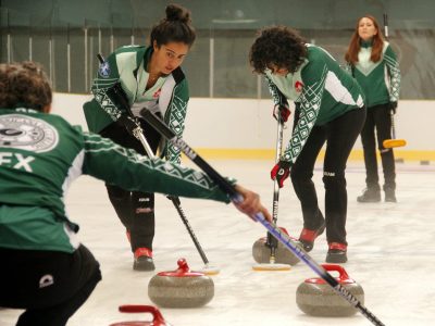 Selección femenil de curling se presenta en torneo clasificatorio rumbo a JO de Invierno