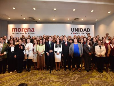Aspirantes morenistas prometen respetar resultados de encuestas y la dirigencia la paridad de género