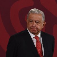 AMLO analiza “reajuste” a la tarifa de la energía eléctrica