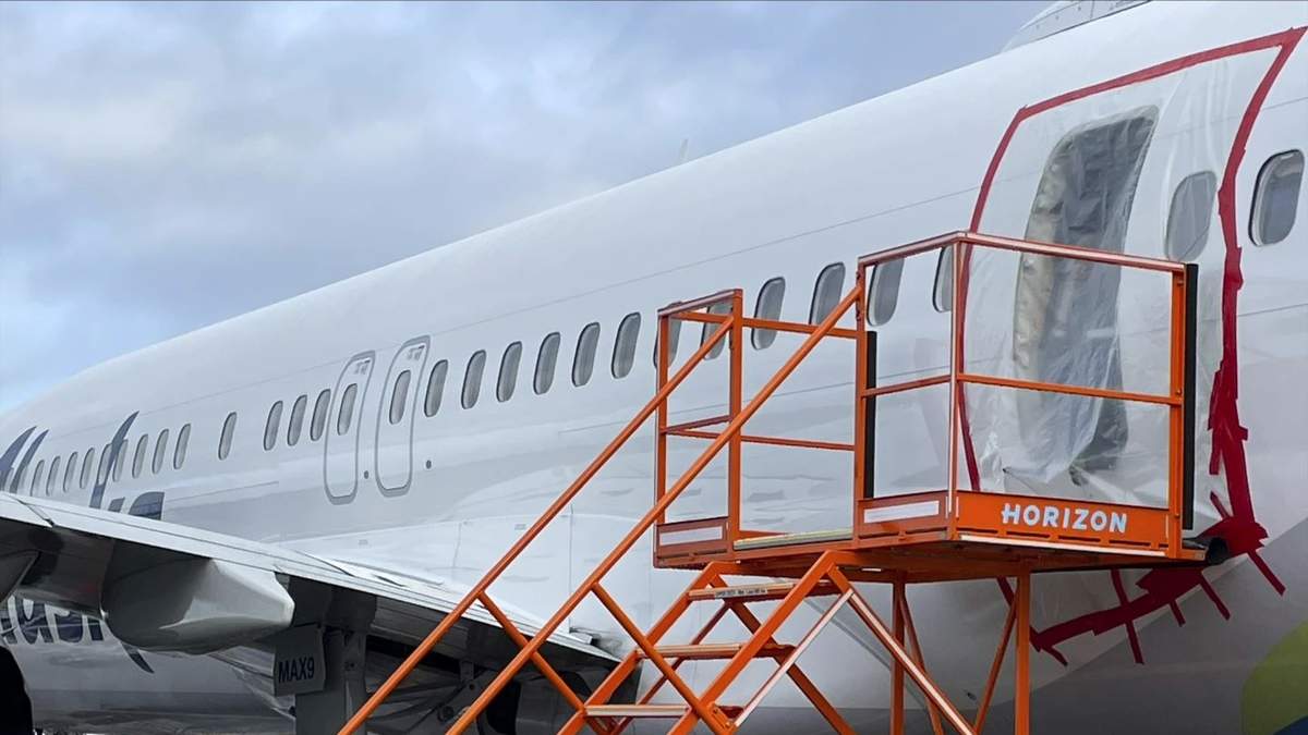 Avión Boeing de Alaska Airlines que perdió un panel