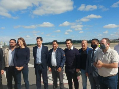 Wado De Pedro y Matías Lammens llegaron a Neuquén