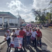Intentan atropellar a docentes que protestaban por mejores condiciones laborales en Yucatán (Videos)