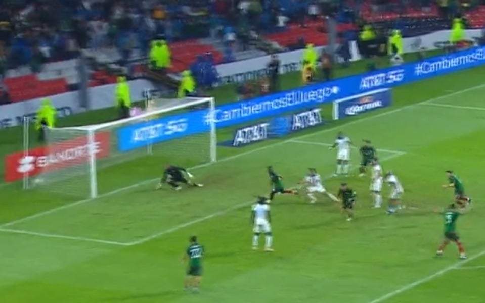 El gol de la controversia. El alargue original era de nueve minutos; cayó en el 10