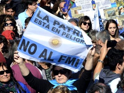 Altas probabilidades de caos en todo el país: vienen los del Fondo y los espera una movilización