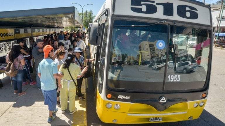 La Municipalidad destrabó el conflicto Autobuses-UTA y los choferes retoman el servicio. Fuente: (Facebook)
