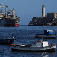 Cuba recibe mil 600 toneladas de ayuda humanitaria procedente de México y Uruguay