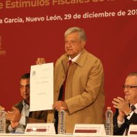 López Obrador presenta programa de estímulos fiscales en la frontera norte