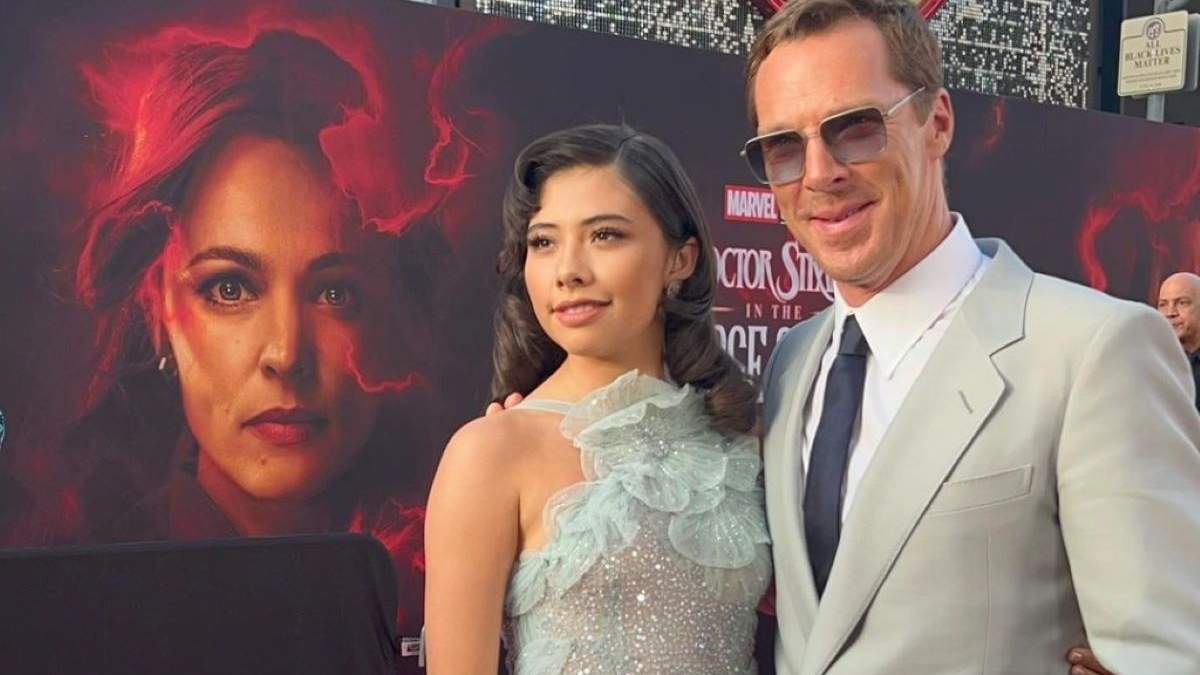 Xochitl Gomez y Benedict Cumberbatch