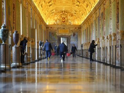 Trabajadores de los Museos Vaticanos reclaman al papa mejores condiciones laborales