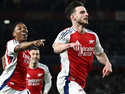 Una reconocida actriz de Hollywood mostró su amor por el Arsenal en la goleada por Champions League