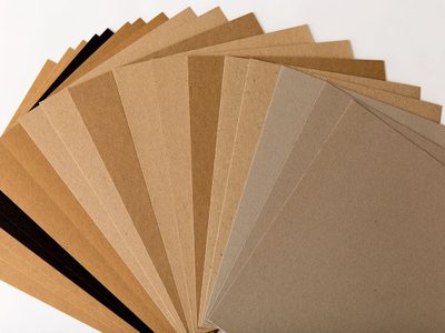 Con pedazos de cartón que tenés en casa: creá esta lámpara bohemia que no parece reciclada