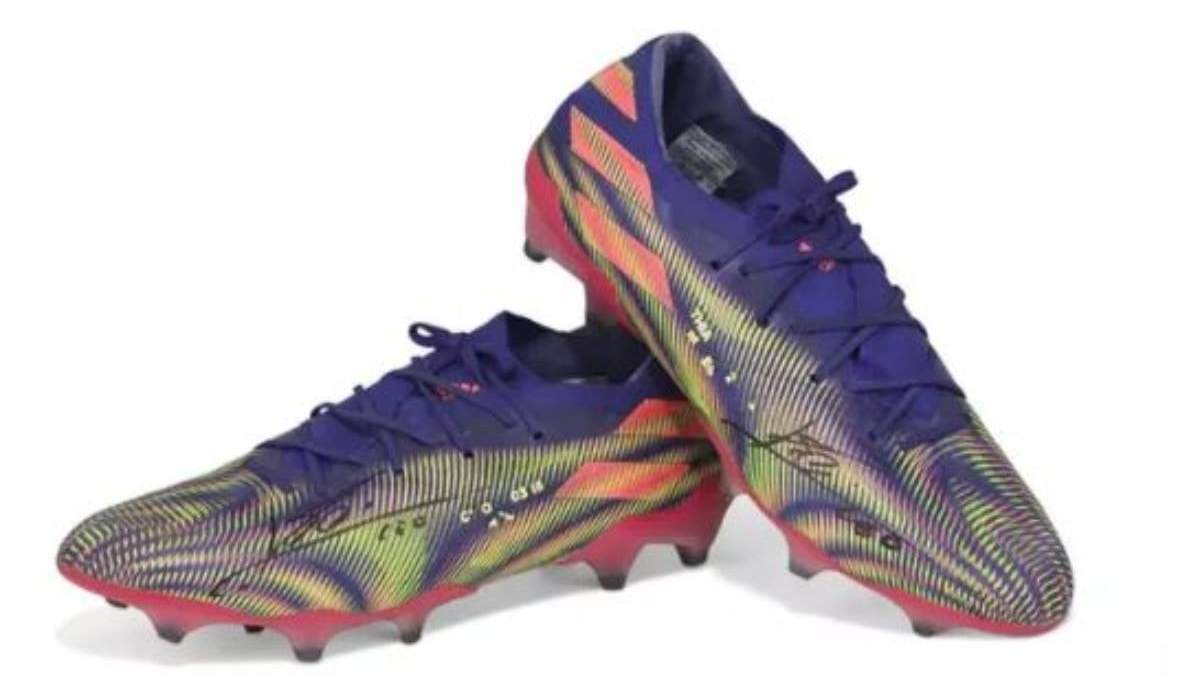 Botas con las que Leo Messi logró el récord anotador con un mismo club
