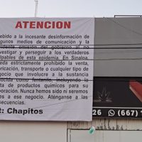 "Chapitos" se deslindan de producción y trasiego de fentanilo; colocan mantas en Sinaloa