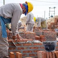 Salarios dinámicos y méritos: así es la reforma laboral que propone el oficialismo