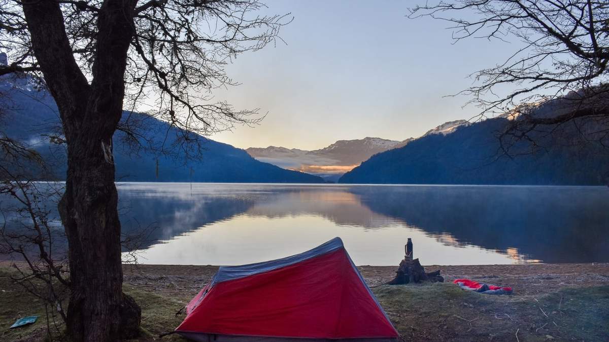 Dos campings regresarán tas el incendio en el sur de Bariloche. Fuente: (Twitter)