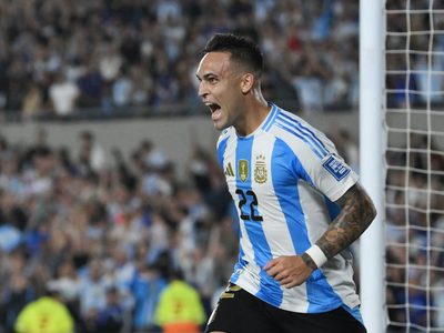 Primer argentino en conseguirlo: el importante premio que recibió Lautaro Martínez
