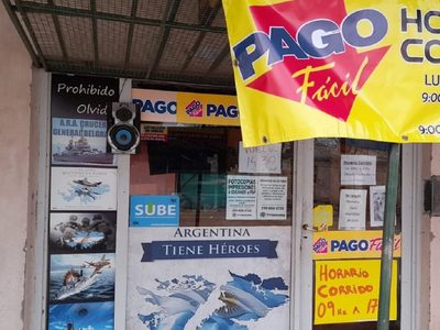 Un comerciante de Centenario denunció que fue estafado por una vecina de la localidad