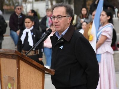 Bertolini reconoció que las prioridades de su gestión en Plottier son los servicios básicos y la seguridad