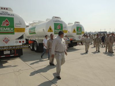 Pemex confirma que despedirá a personal de confianza; no tocará a sindicalizados