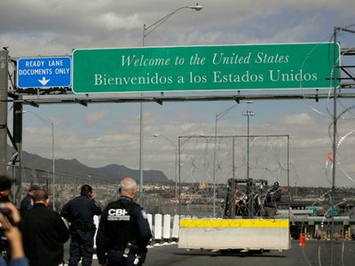 Estados Unidos extiende el cierre de fronteras con Canadá y México por otro mes