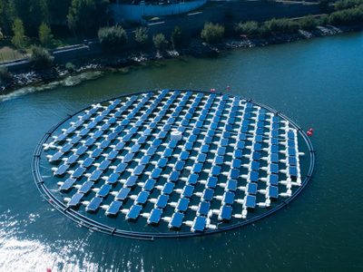 De acuerdo a los especialistas, el futuro de la energía solar son los paneles flotantes