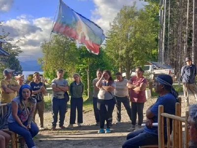 Mapuches en alerta ante la amenaza de desalojo del camping Correntoso de Villa La Angostura