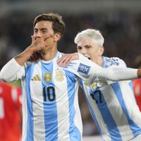 Más puntero que nunca: la Selección Argentina gustó, ganó y goleó a la Roja por las Eliminatorias