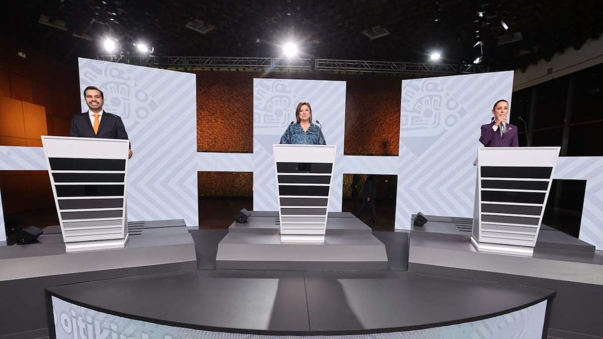 Los aspirantes en el debate
