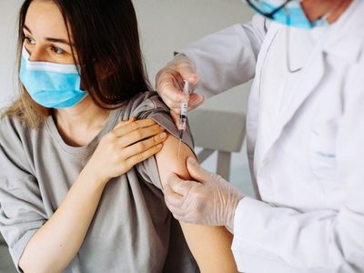 Vacunas para Neuquén: llegaron más de 30 mil fármacos contra el coronavirus