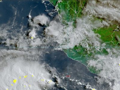 La tormenta tropical Dora se forma en costas mexicanas del Pacífico