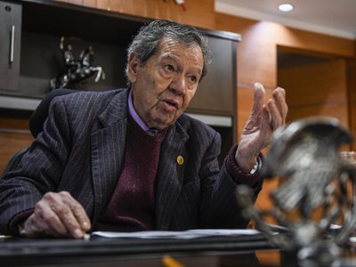 AMLO, 'mareado de poder'; sus reformas son 'provincianas, de rancho': Muñoz Ledo