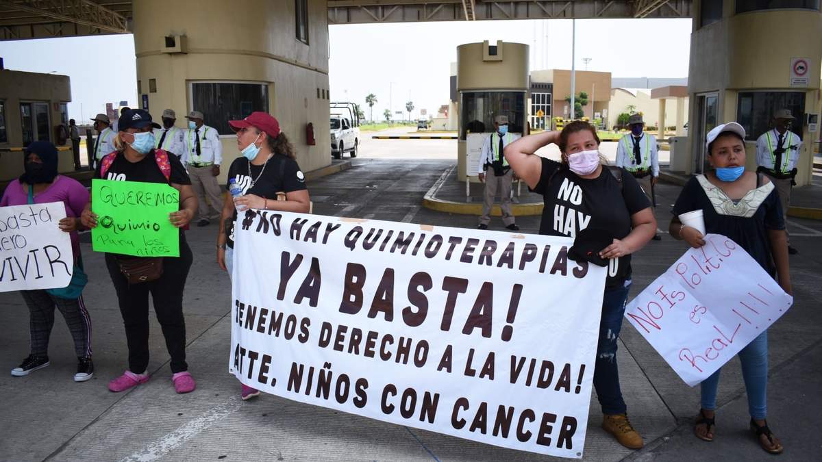 En los últimos meses madres y padres han denunciado la falta de medicamentos para la atención de sus hijos