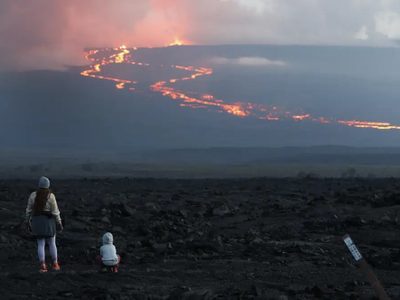 Espectáculo de volcán causa boom del turismo en Hawái