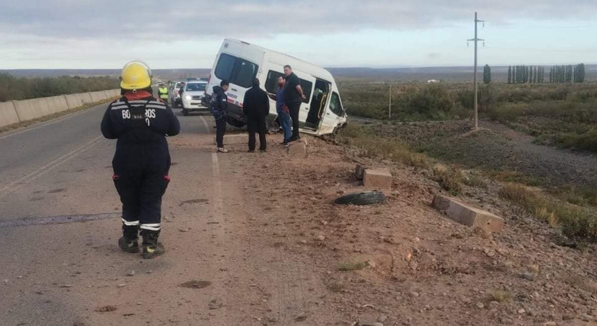 Choque en Ruta Provincial 17, a la altura de Portezuelo Grande. Fuente: (Centenario Digital)