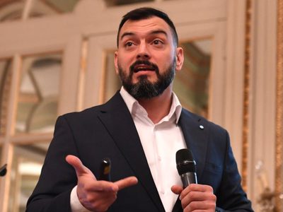 Álvarez Agis sobre la deuda: "Estamos muy cerca de un acuerdo"