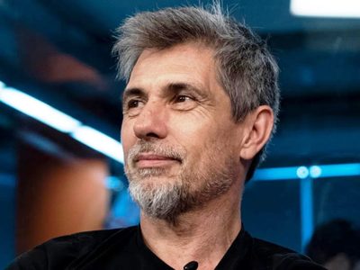 “¡Muchos rulos!”: "El "Chato" Prada sorprendió a todos con una antigua foto junto a Pedro Alfonso