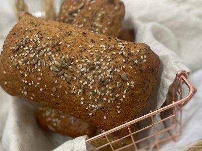 Pan ciabatta integral y con semillas: la versión crujiente y deliciosa que necesitás para tus tostados