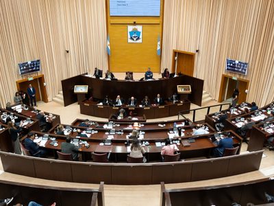 Discusión en la Legislatura por la crisis política en Plottier