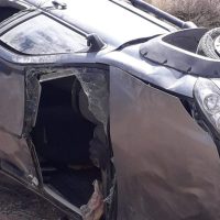 Quiso evitar un choque y volcó en el ingreso a Plaza Huincul