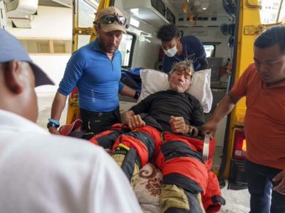 Escalador de 84 años intentó récord en Nepal y esto sucedió